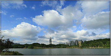 金州云漫觀山湖，夏韻清涼入畫圖